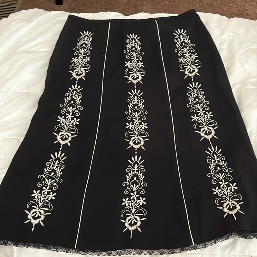 Loft embroidered black skirt